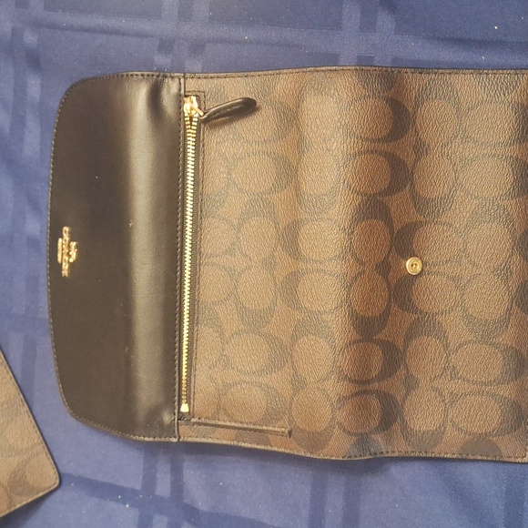 Coach brown/black leather wallet and check book - Picture 7 of 9